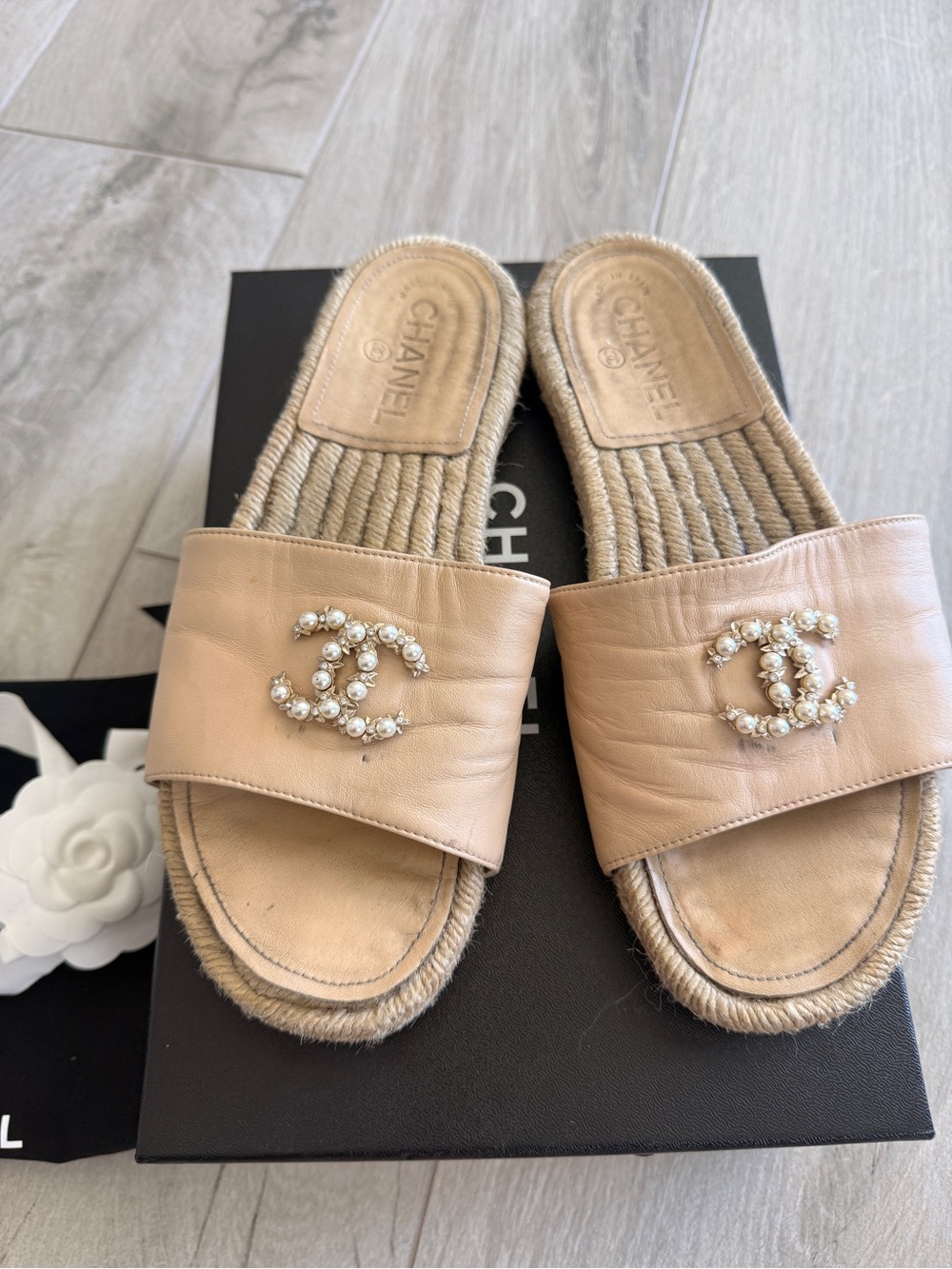 CHANEL Nude Leather Pearl-Embellished Slide Sandals